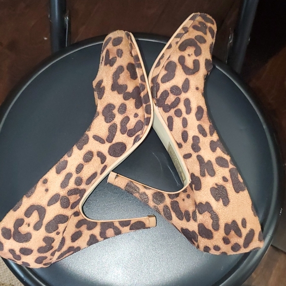 Leopard heels 👠 - Picture 4 of 5